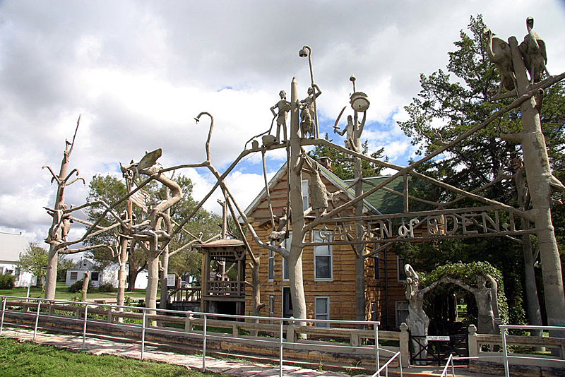 Garden of Eden and Cabin Home, Lucas, Kansas